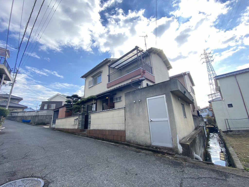 岸和田市上松町　中古戸建て