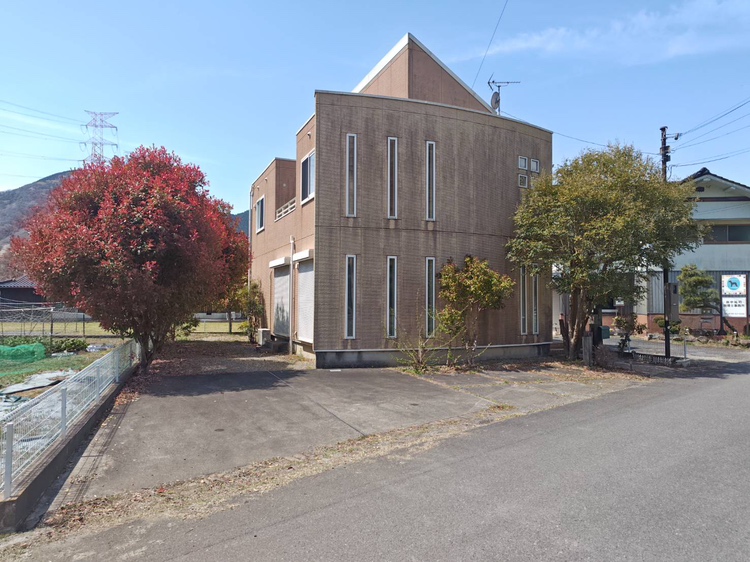 宍粟市山崎町川戸 中古戸建【トヨタホーム施工】