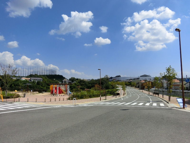 神戸・舞多聞に関西初の木造戸建「MOKUA」建築中サムネイル画像
