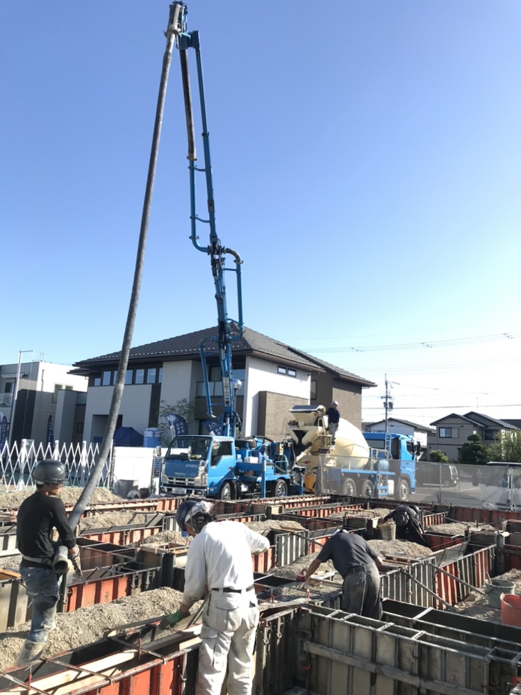 近江八幡店『平屋プロジェクト』～大迫力の基礎コンクリート一体打ち打設完了と棟上げ現場見学会開催案内～サムネイル画像