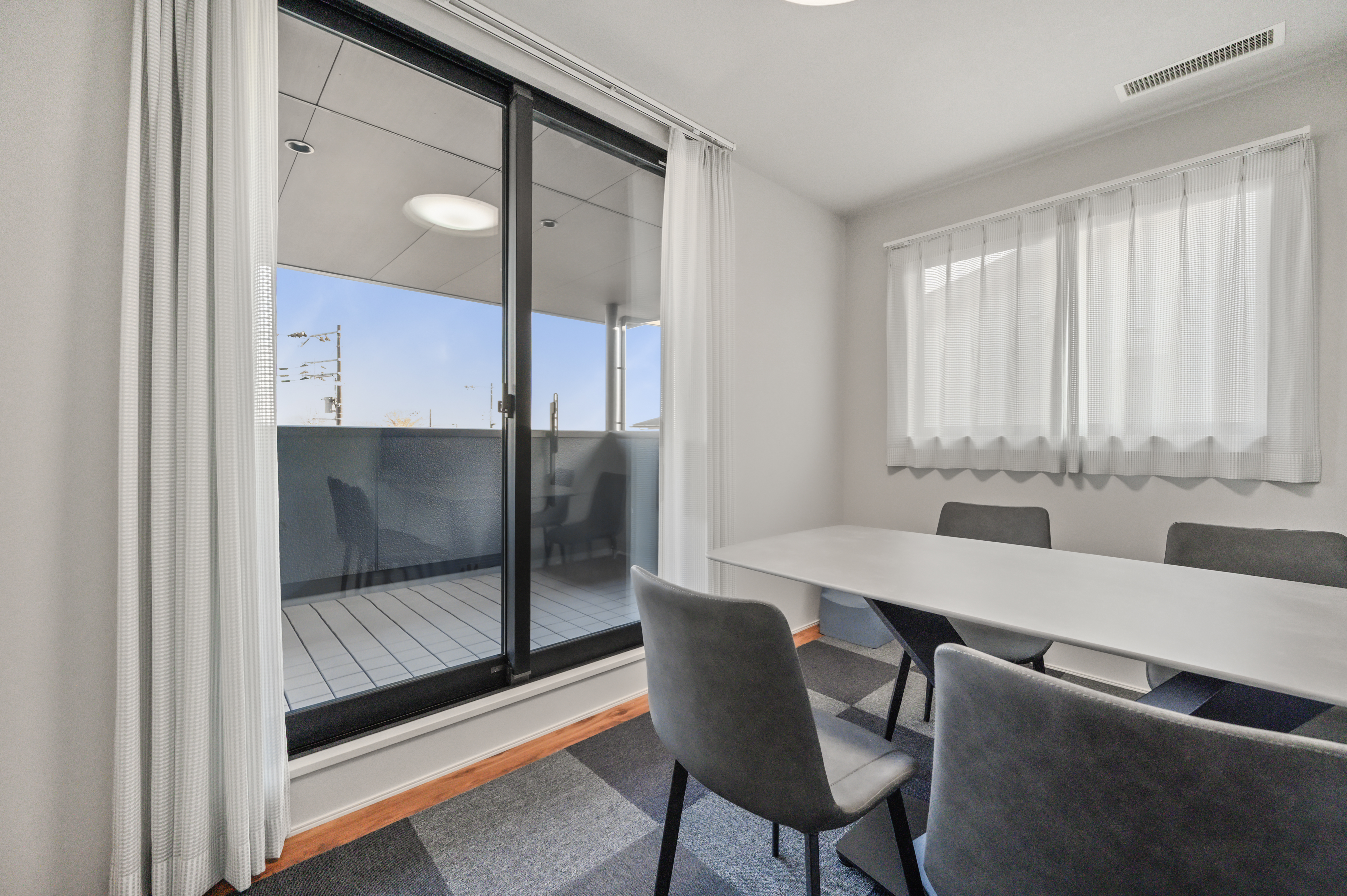 モデルハウス/住宅展示場情報:スマートテラスあやめ池6号地　モデルハウスのスライダー用サムネイル画像